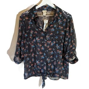 NWT Daytrip Sheer Navy Floral Crochet Back Top